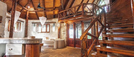 Familie bungalow | Luxe beddengoed, een minibar, een kluis op de kamer