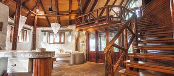 自然小屋精品飯店及水療中心 by Mint