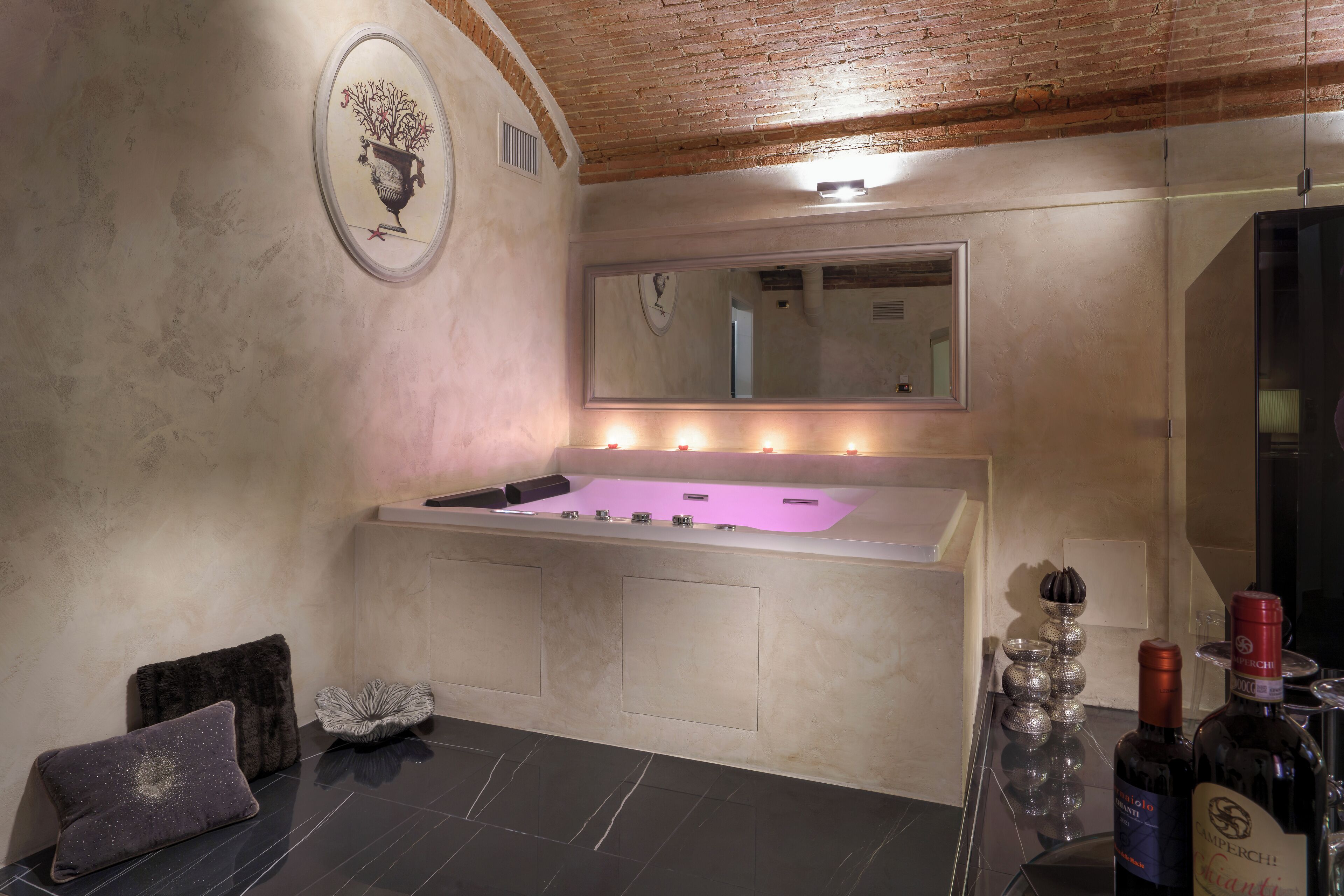 superior studio suite, hot tub | premium bedding, down duvets, minibar, in-room safe