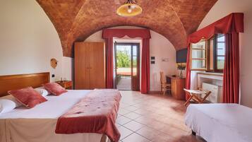 Down comforters, minibar, in-room safe, desk