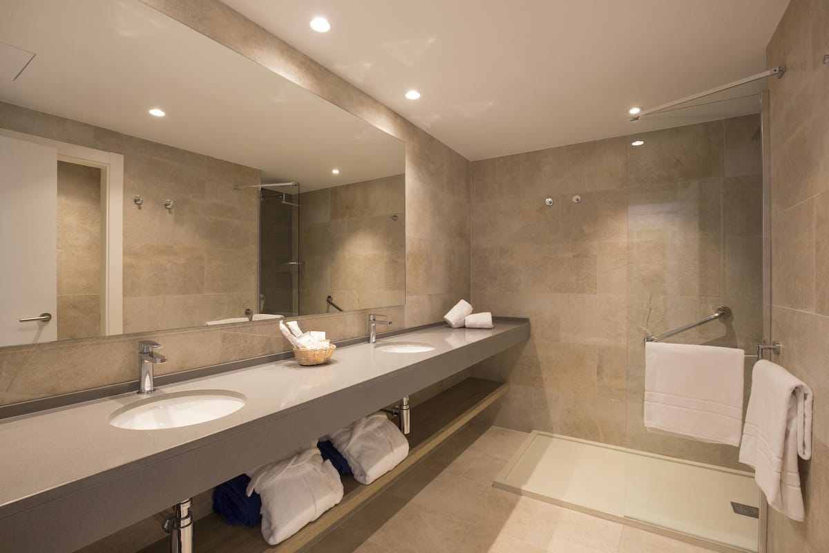 free toiletries, hair dryer, towels