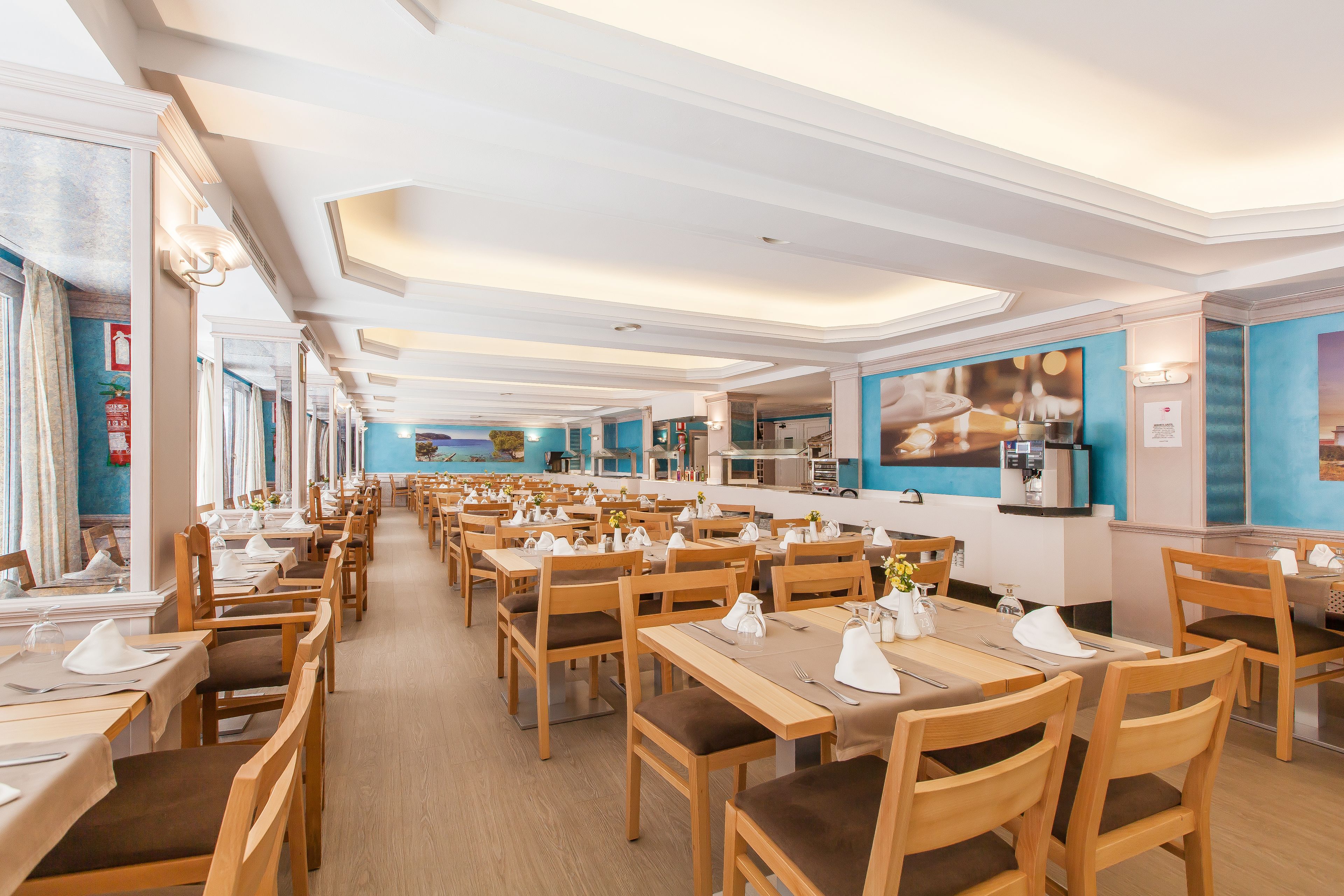 daily buffet breakfast (eur 8.5 per person)