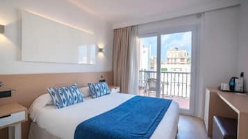 Habitación individual, balcón | Escritorio, cortinas opacas, wifi gratis y ropa de cama