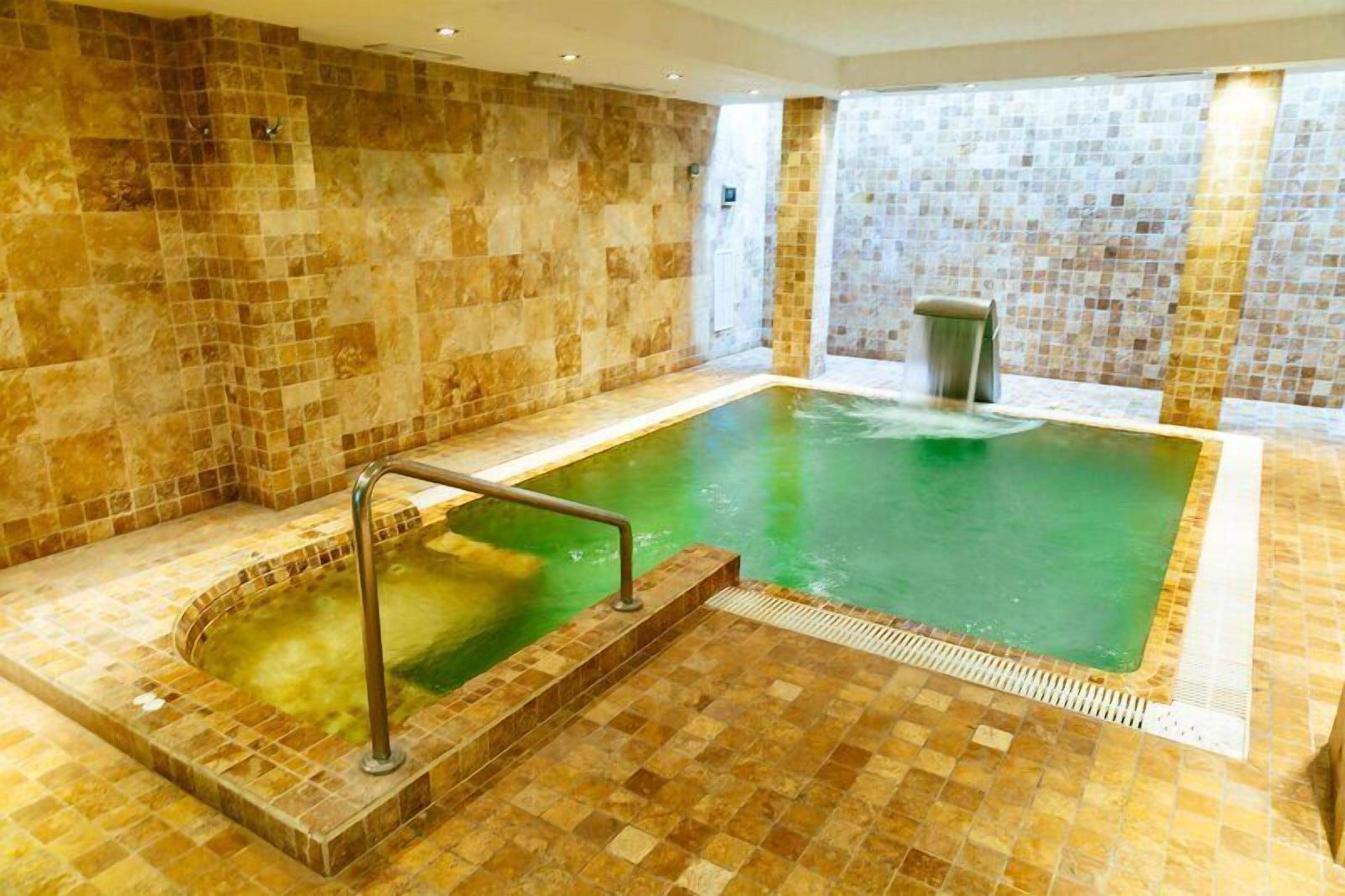 Turkish bath, body treatments, sports massages, facials, massages