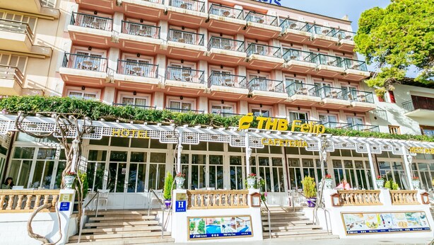 A multi-story hotel with balconies, a cafe, and a restaurant on the ground floor. - Hotel THB Felip - Adults Only (Manacor)