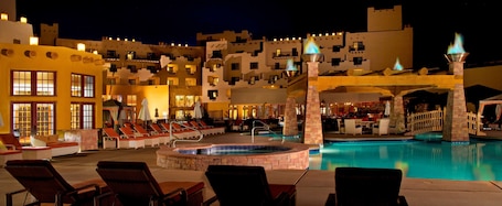 Indoor pool, seasonal outdoor pool, pool cabanas (surcharge). Hilton Santa Fe Buffalo Thunder