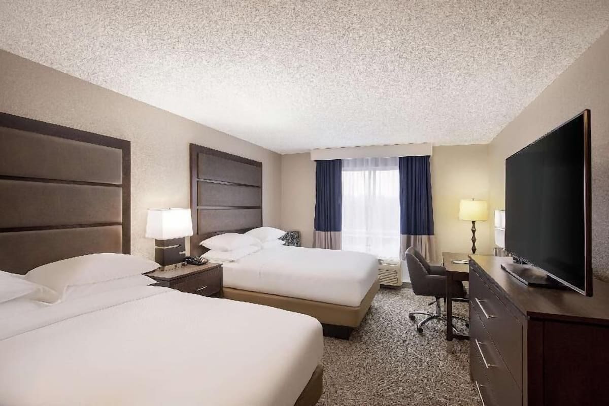 In-room safe, desk, laptop workspace, blackout drapes