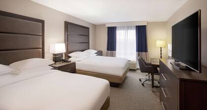 DoubleTree by Hilton Richmond Airport