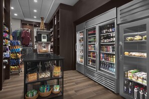 Snack bar - Embassy Suites by Hilton Jackson North Ridgeland (Ridgeland)