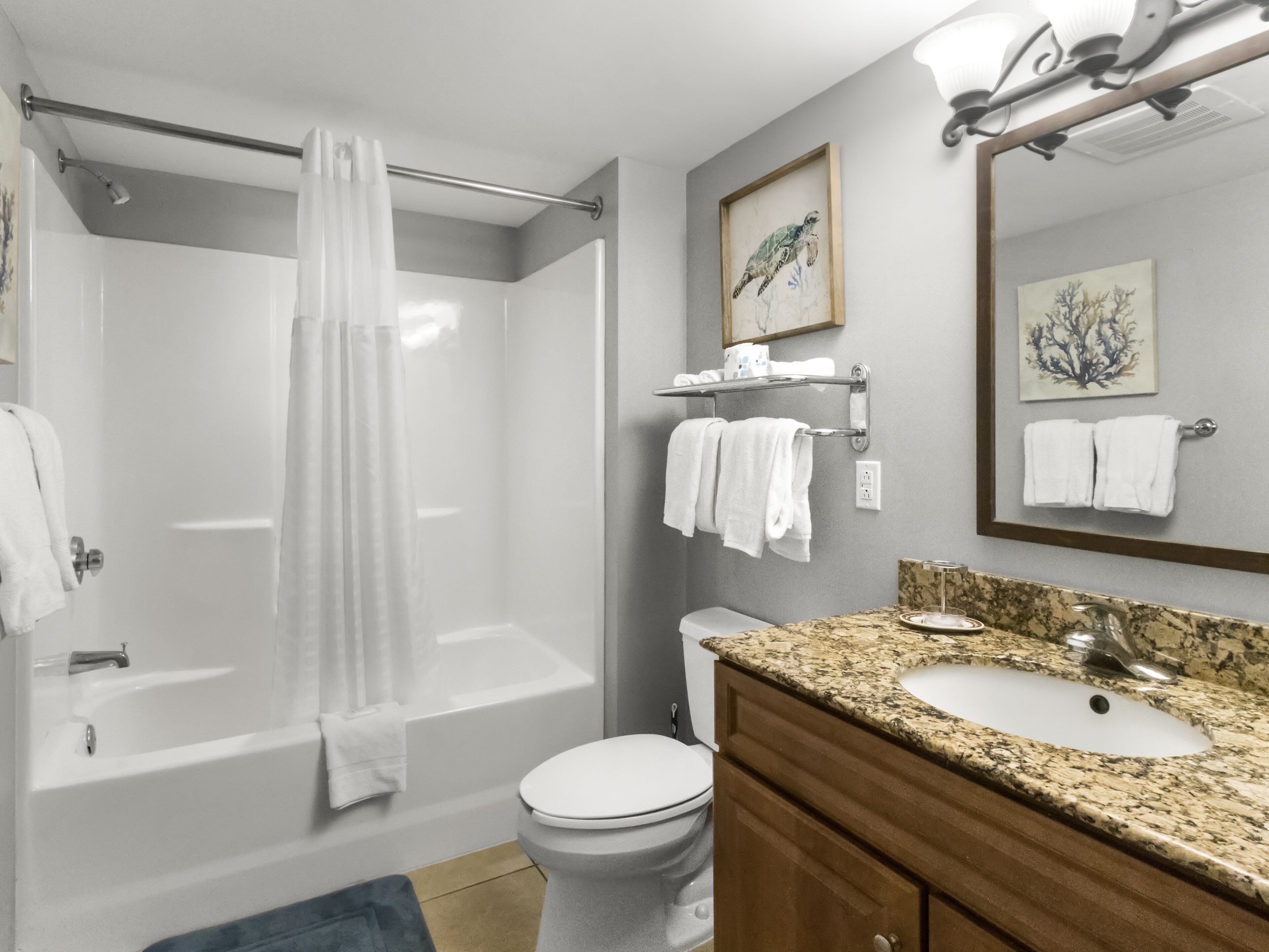 luxury condo, 3 bedrooms, non smoking, golf view | bathroom | combined shower/bathtub, free toiletries, hair dryer, towels