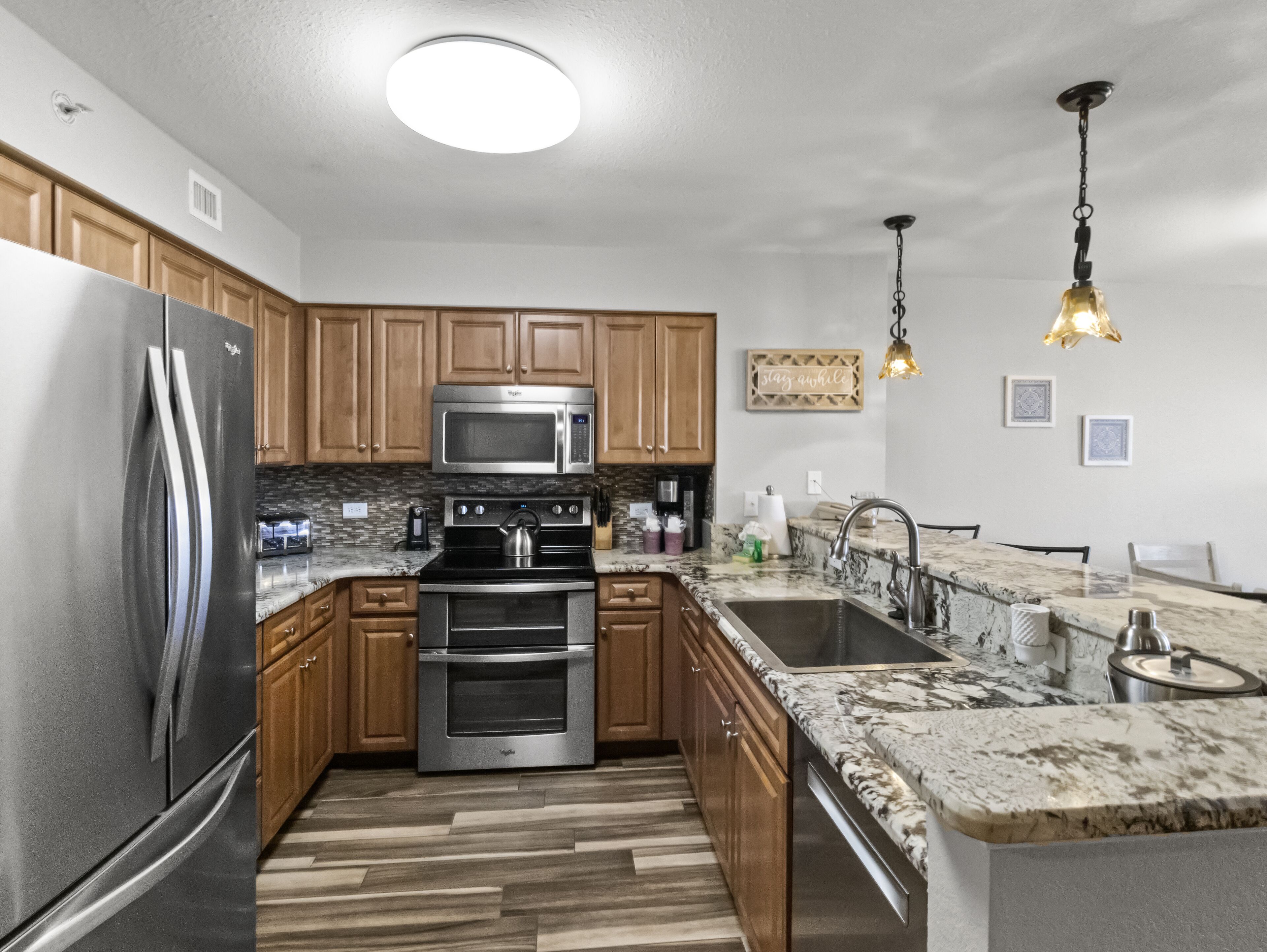 luxury condo, 3 bedrooms, non smoking, golf view | private kitchen | full-sized fridge, microwave, oven, stovetop