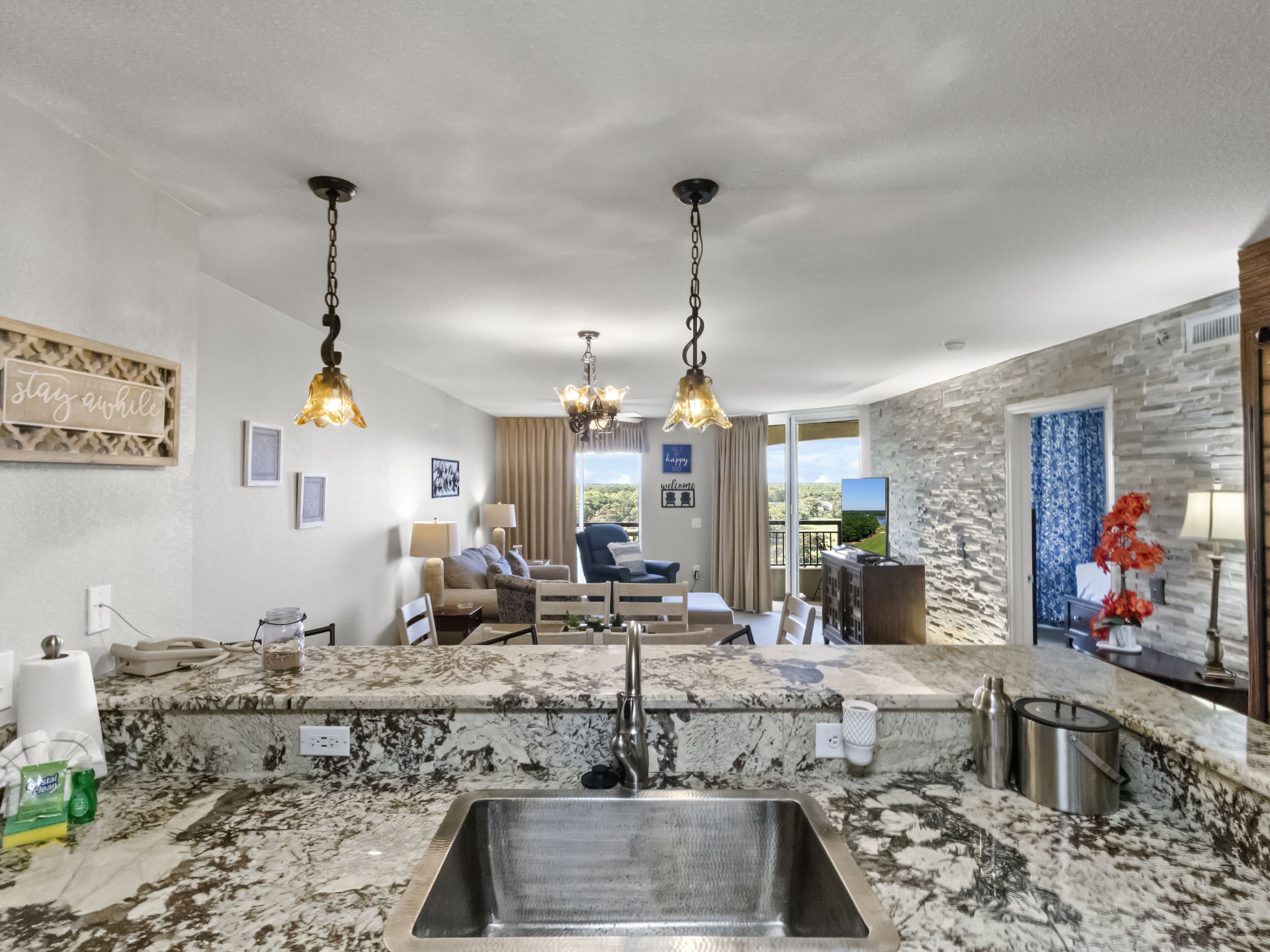 luxury condo, 3 bedrooms, non smoking, golf view | living area | tv, dvd player