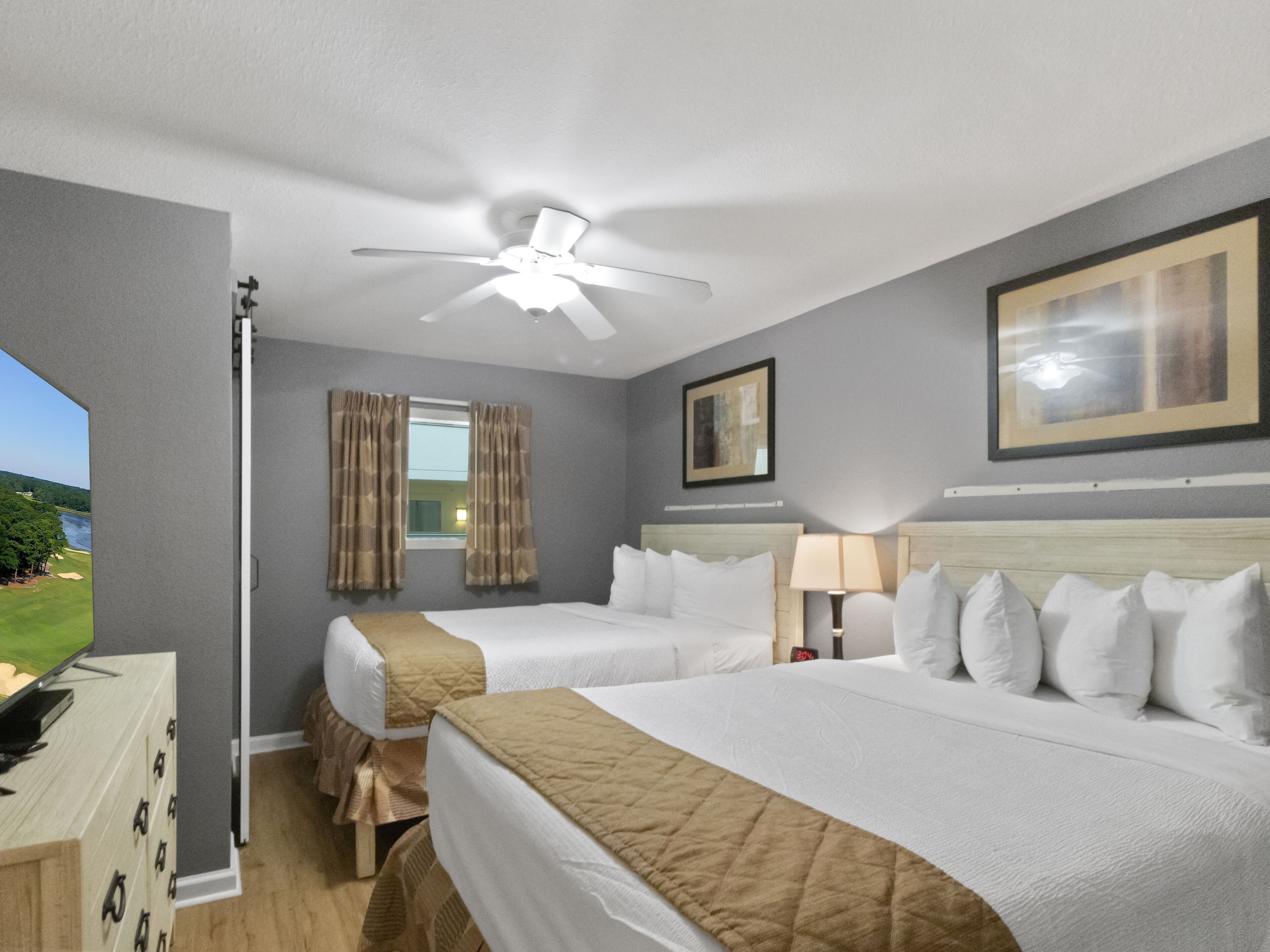 luxury condo, 3 bedrooms, non smoking, ocean view | 3 bedrooms, in-room safe, individually decorated, individually furnished