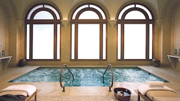Çiftler için bakım odaları, sauna, jakuzi, buhar odası, hamam