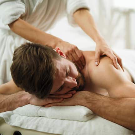 双人护理室、桑拿、热水浴缸、湿蒸房、土耳其浴、身体护理