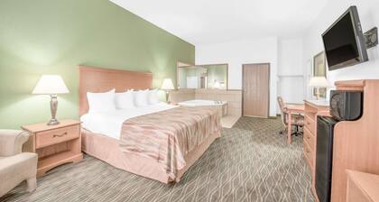 Baymont by Wyndham Pearsall