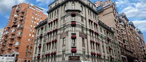 Fachada de la propiedad