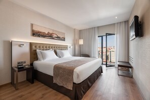 Ropa de cama de alta calidad y minibar 