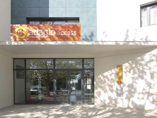 Exterior - Aparthotel Adagio Access Avignon (Avignon)
