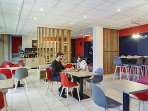 Exterior - Aparthotel Adagio Access Avignon (Avignon)