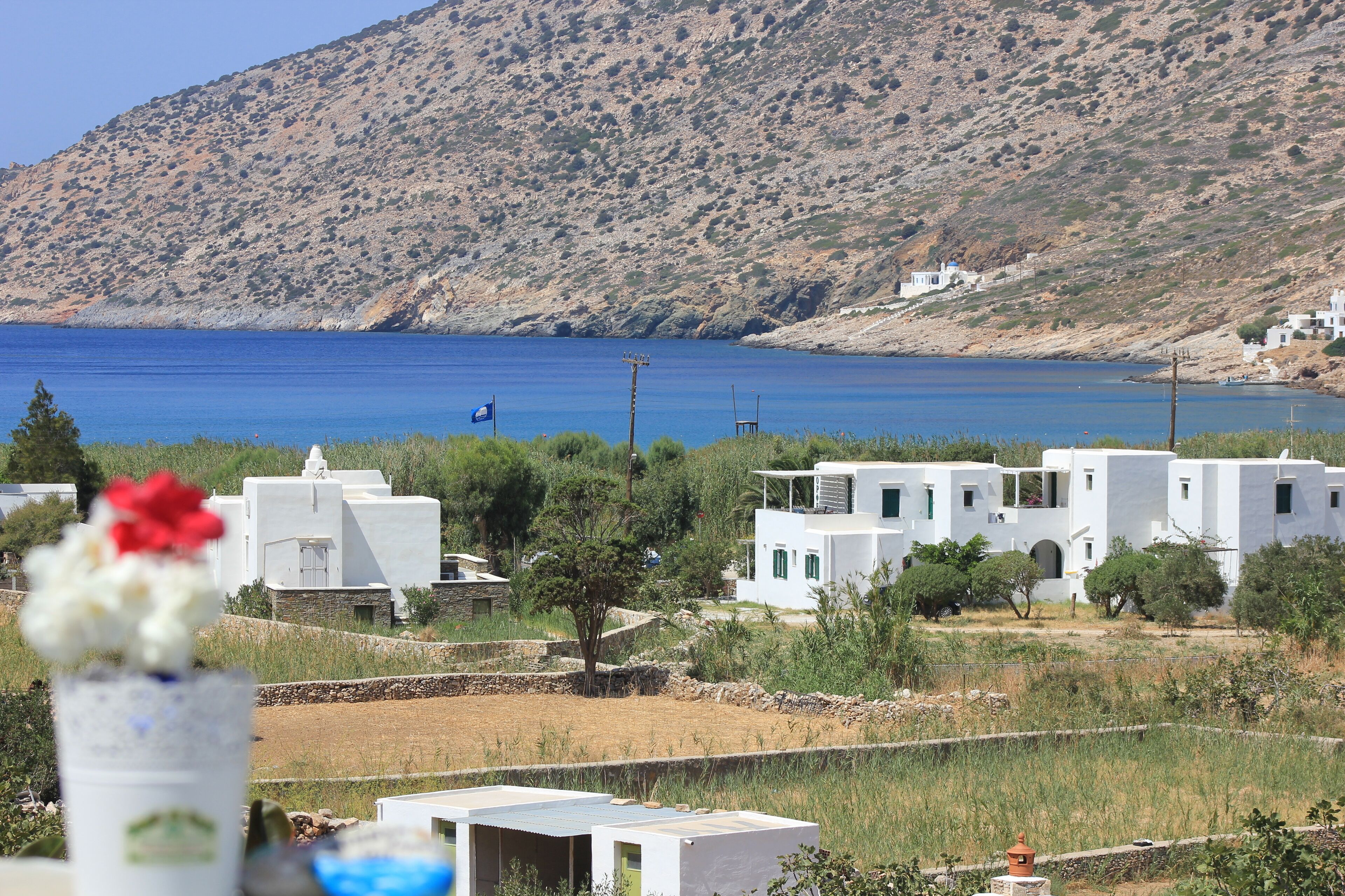 junior studio, 1 queen bed, kitchenette, ground floor | beach/ocean view