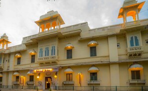 Front of property - Garden Hotel (Udaipur)