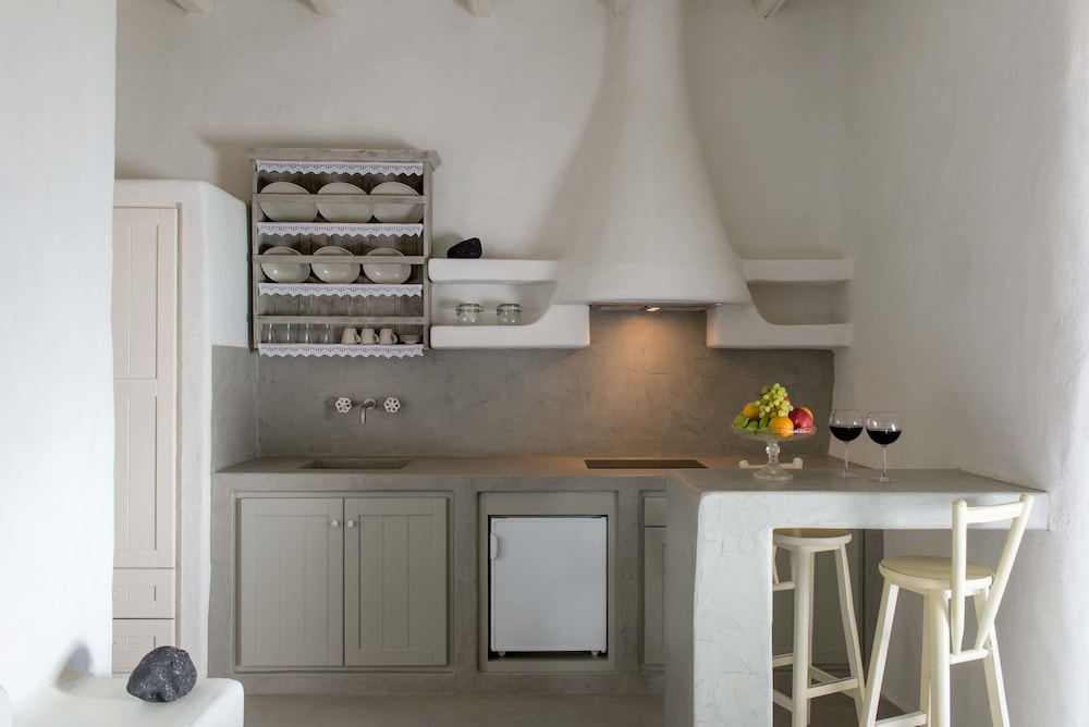 Yialos Ios Hotel by null