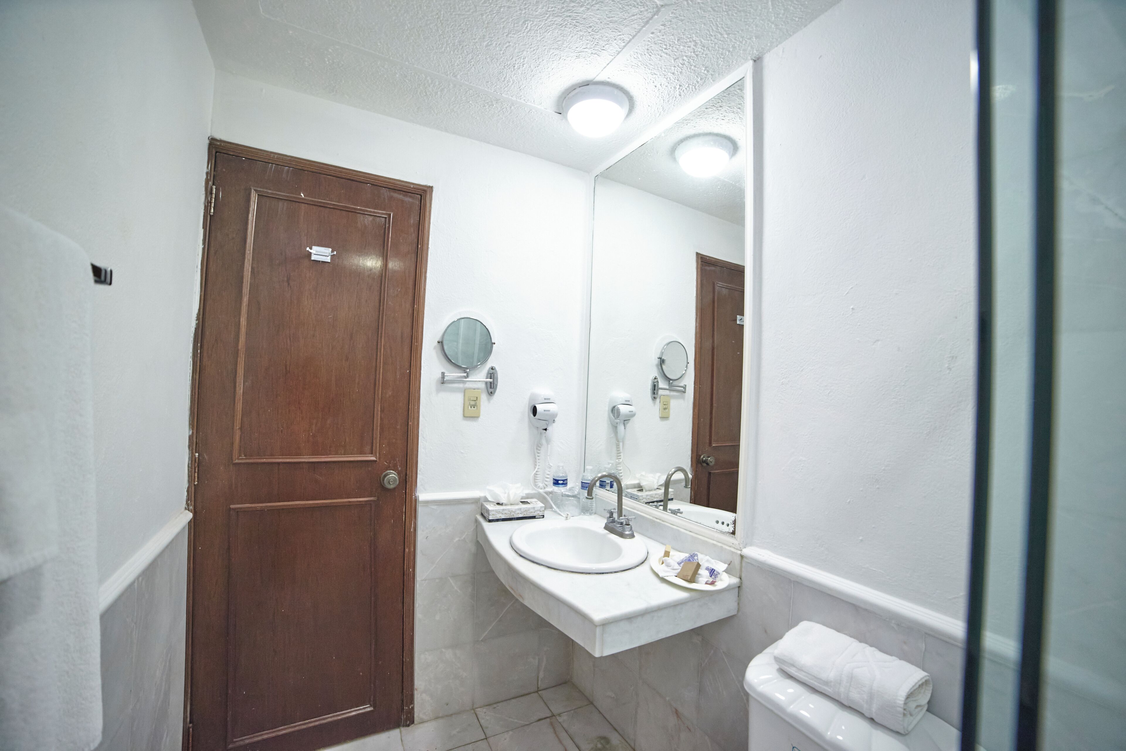 superior room | bathroom | shower, free toiletries, hair dryer, towels