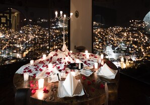 Breakfast, lunch and dinner served - Hotel Misión Grand Casa Colorada (Guanajuato)