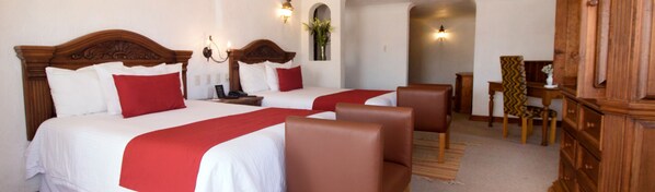 Junior Suite, Multiple Beds | Individually decorated, individually furnished, desk, iron/ironing board - Hotel Misión Grand Casa Colorada (Guanajuato)