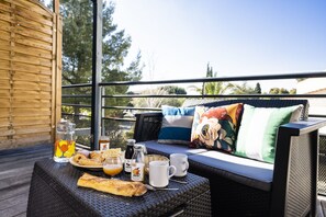 高级双人房 | 露台