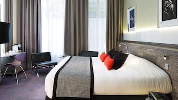 Quarto casal luxo | Roupas de cama premium, frigobar, cofres nos quartos