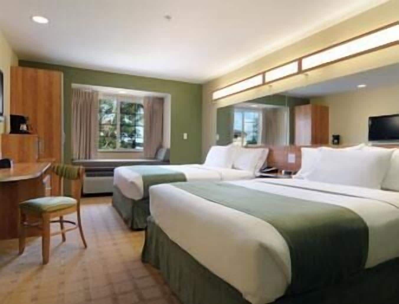 Peralatan tempat tidur premium, tilam berlapik, meja 