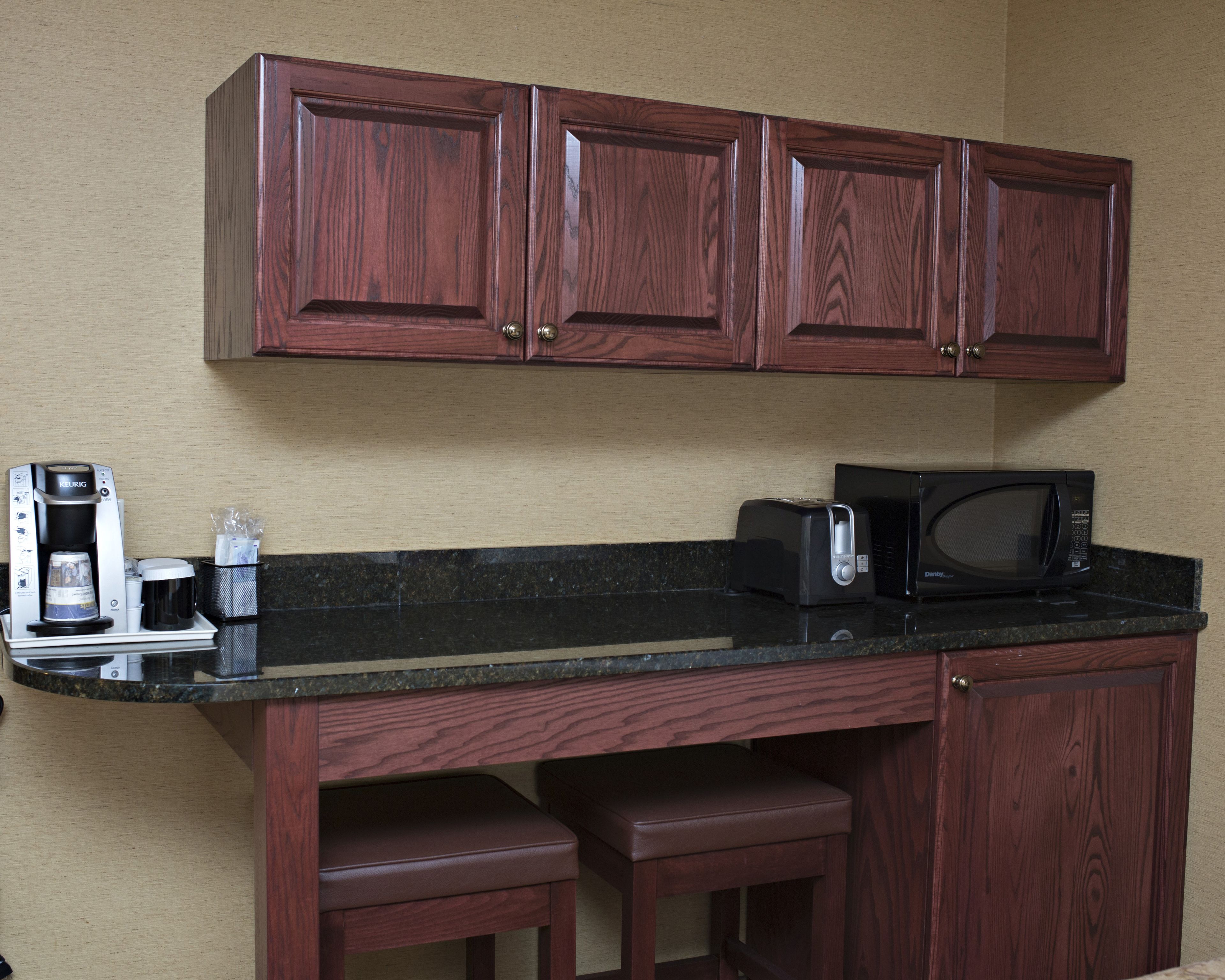 fridge, microwave, coffee/tea maker