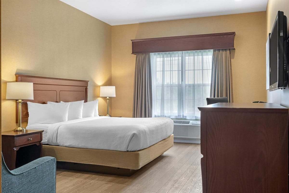 Literie hypoallergénique, couette en duvet d'oie, surmatelas, bureau
