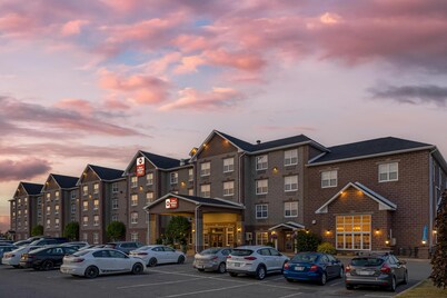 Best Western Plus Fredericton Hotel & Suites