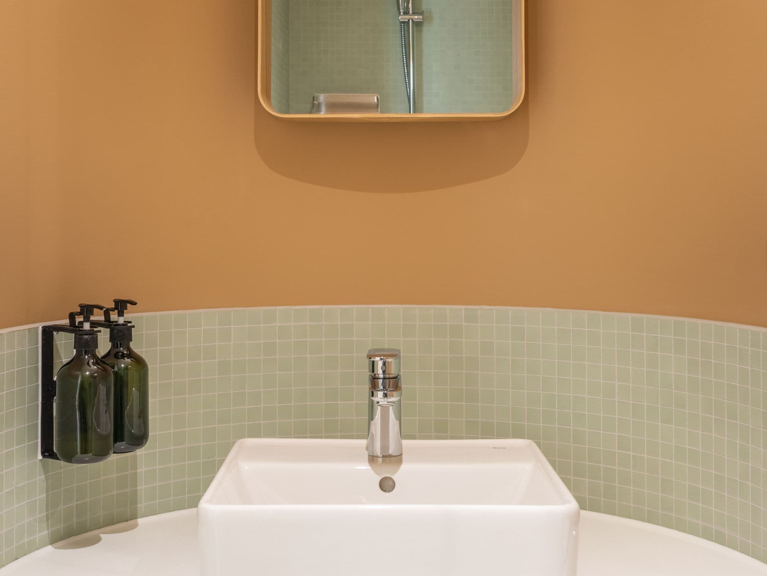 Shower, rainfall showerhead, eco-friendly toiletries, hair dryer
