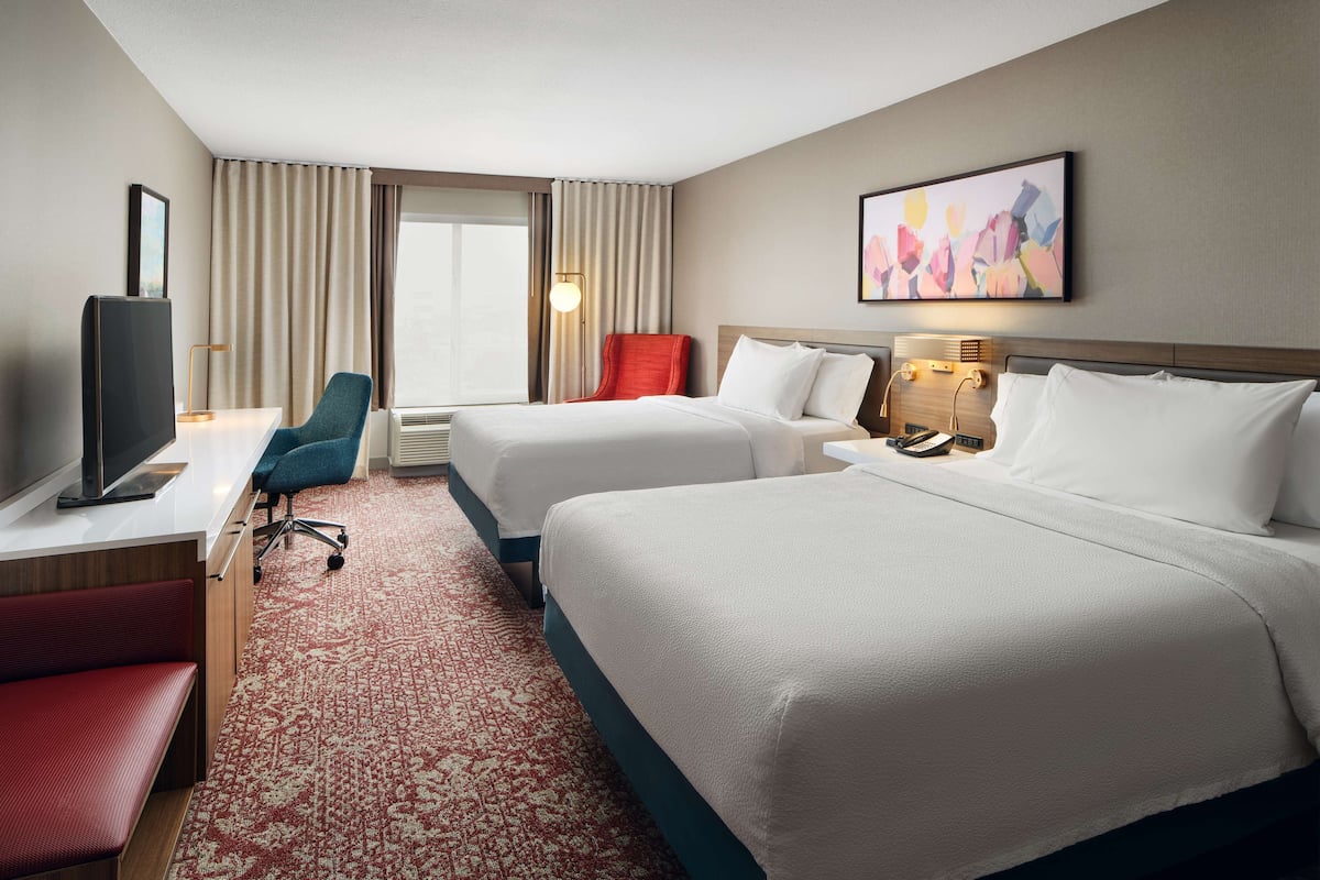 1 bedroom, premium bedding, in-room safe, desk