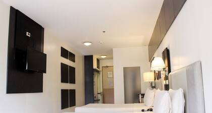 Majestic Hotel (formerly Octagon Mansion Hotel)