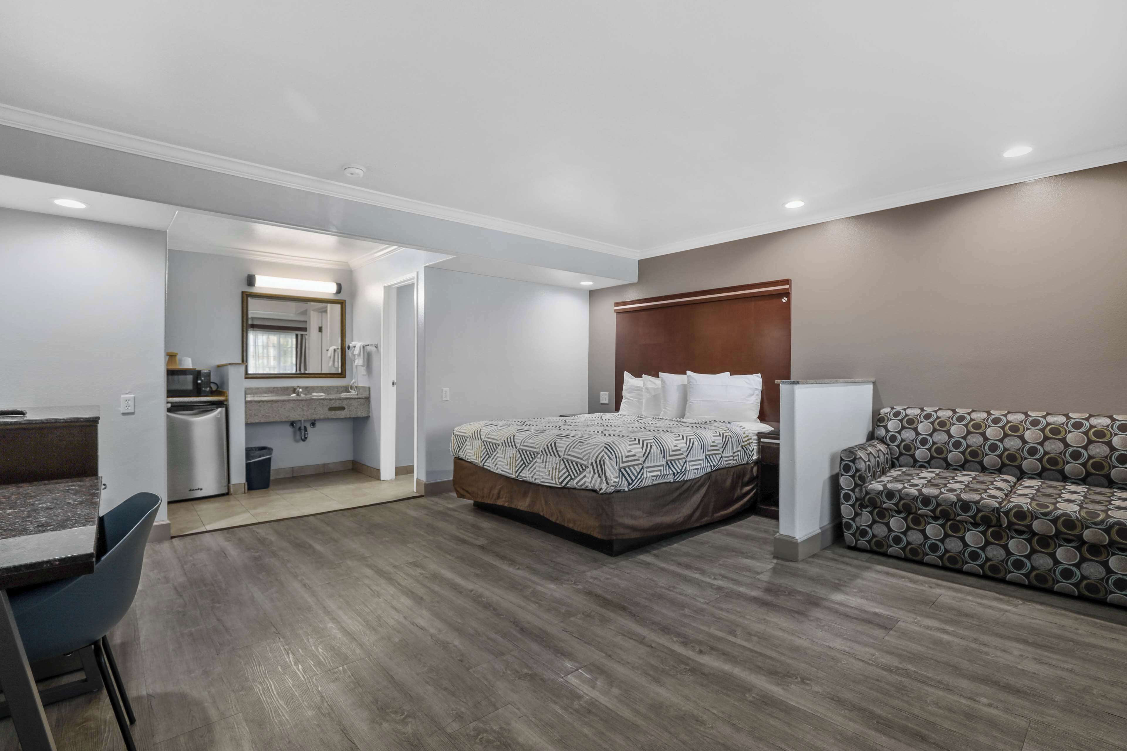 加厚床垫、办公桌、隔音、熨斗/熨衣板