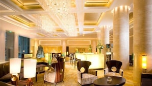 5 restaurants; breakfast, lunch, and dinner served - Radisson Blu Hotel Shanghai Hong Quan (Shanghai)