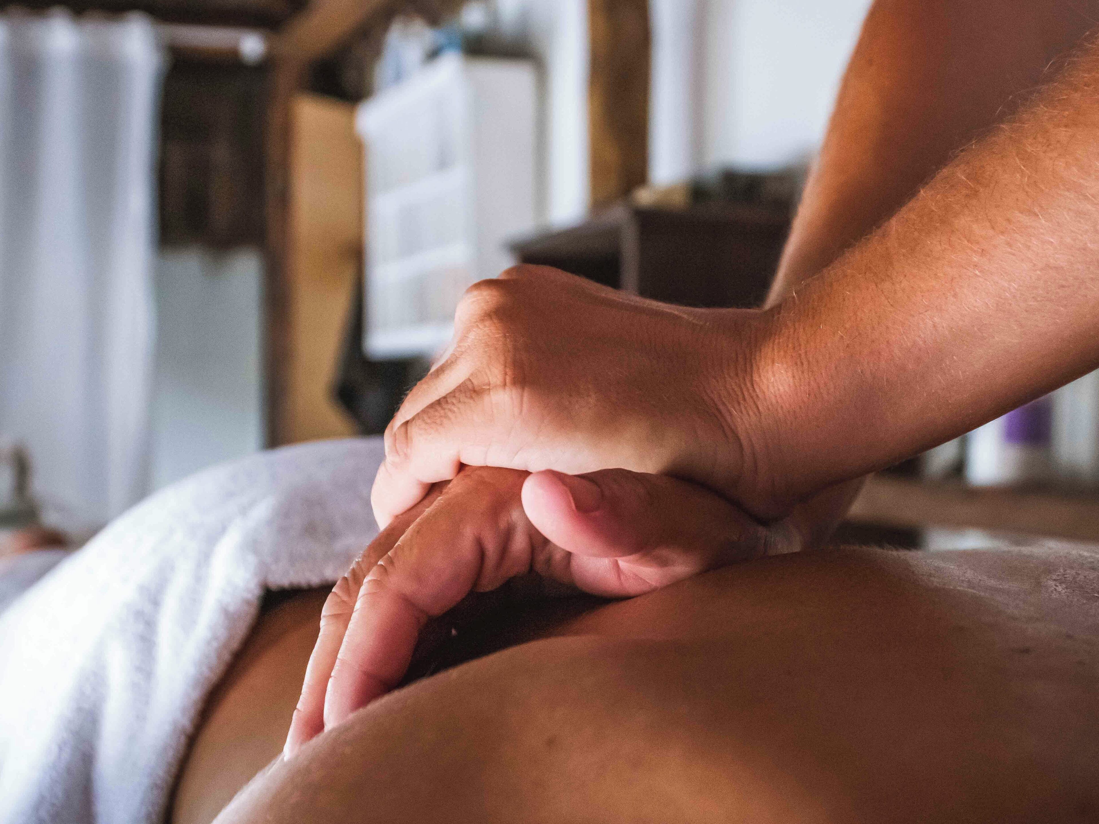 sauna, 2 treatment rooms, massages