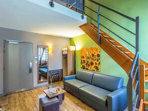 Double Room, 1 Double Bed with Sofa bed (Privilege) | Premium bedding, in-room safe, desk, soundproofing - ibis Styles Bourges (Bourges)