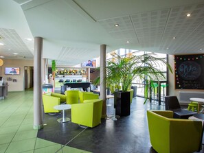Bar (on property) - ibis Styles Bourges (Bourges)
