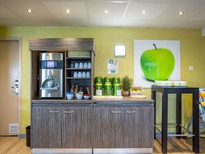 Free daily buffet breakfast - ibis Styles Bourges (Bourges)