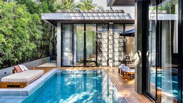 3 habitaciones, ropa de cama de alta calidad y minibar