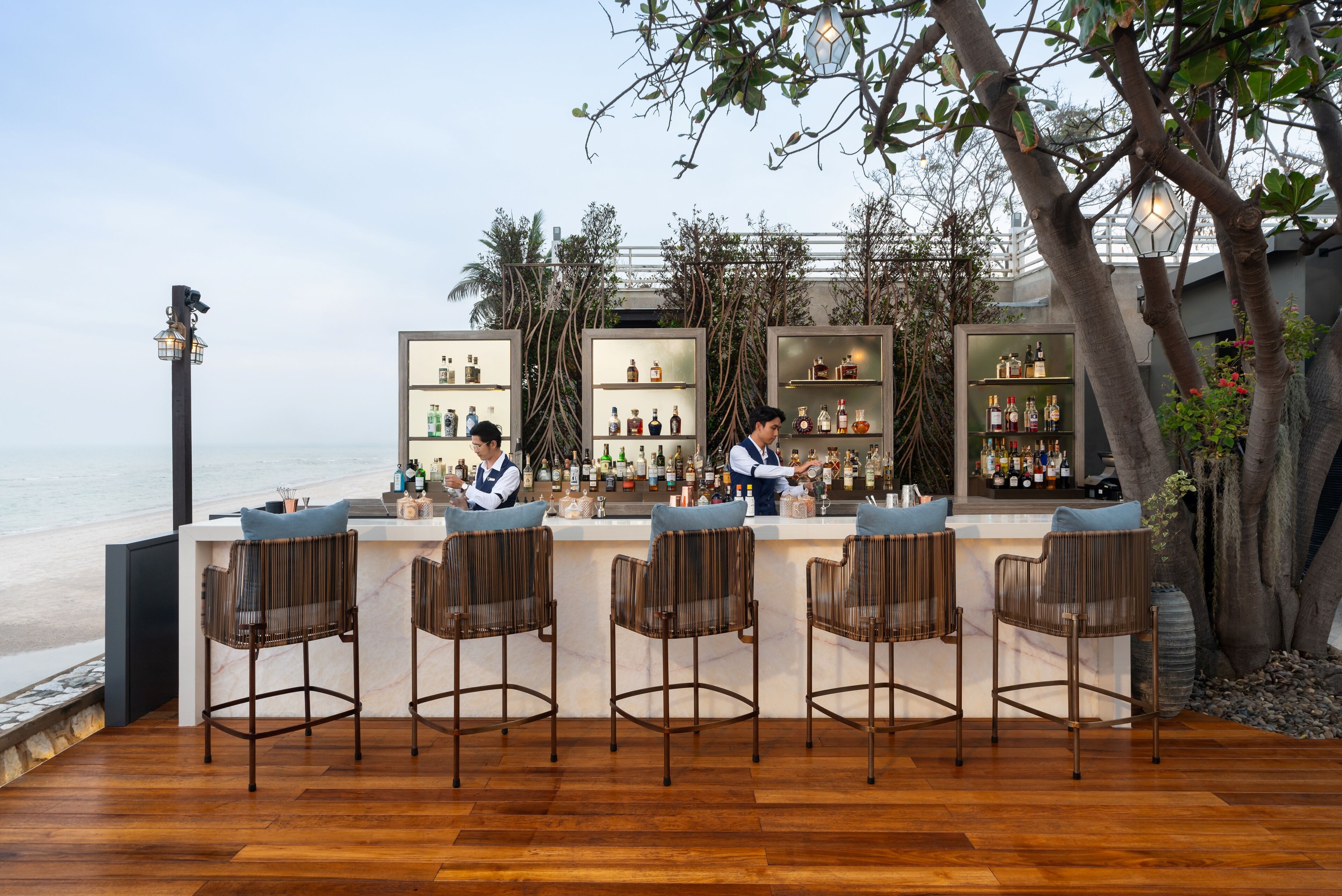 Bar junto a la piscina