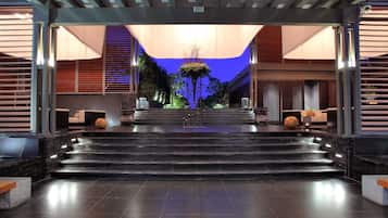 Check-in/check-out kiosk
