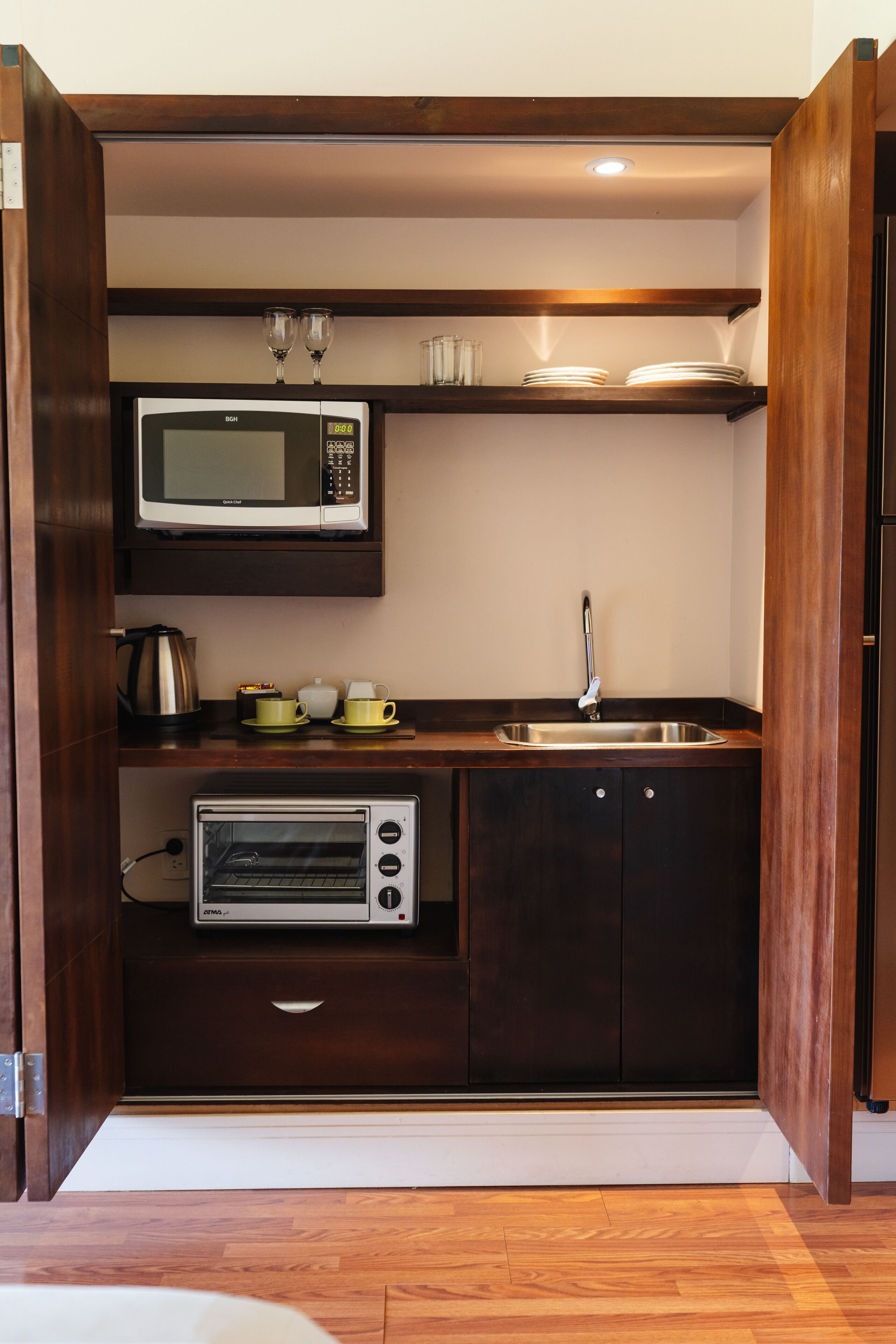 family room | private kitchenette | electric kettle