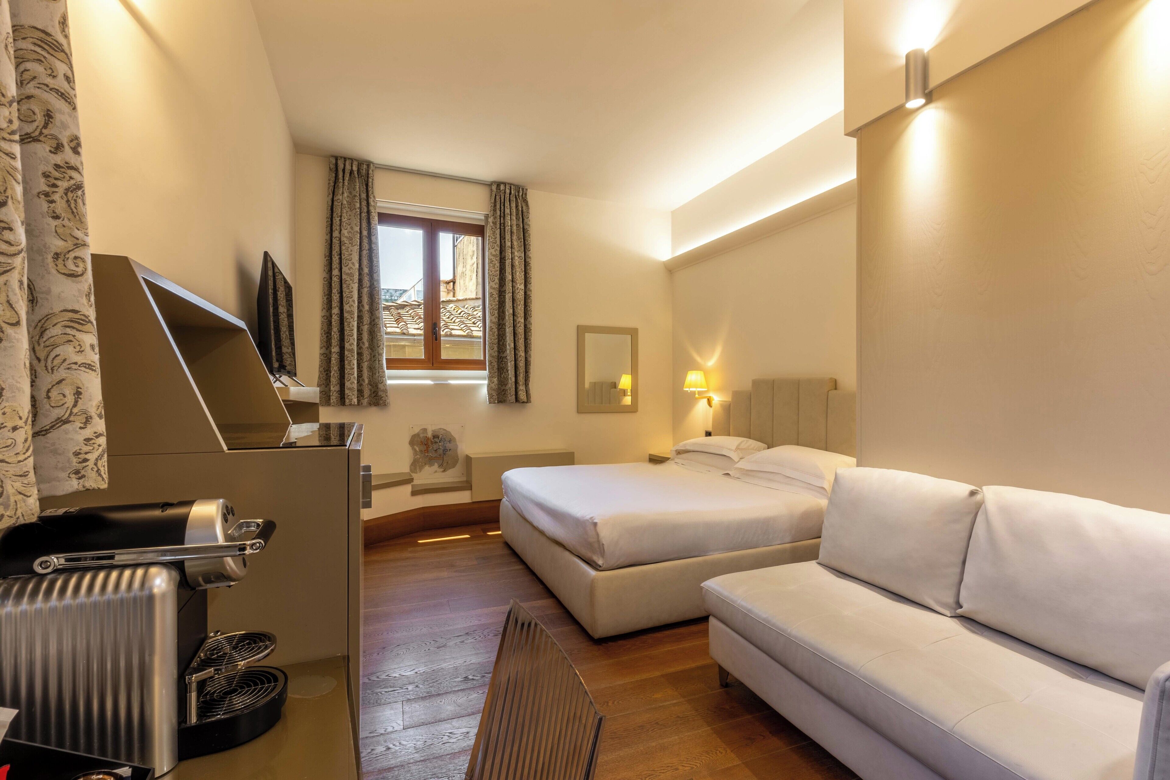 junior suite | 1 bedroom, frette italian sheets, premium bedding, memory-foam beds